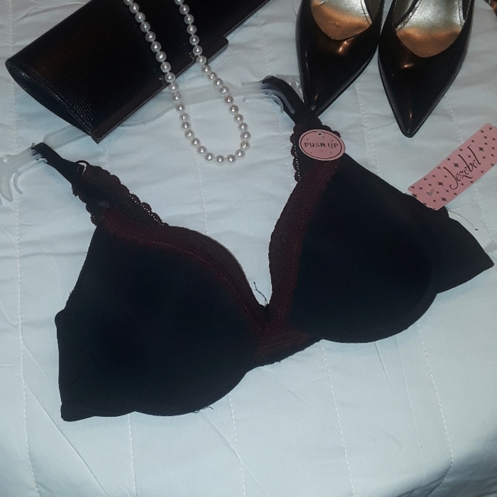 Jezebel push up bra